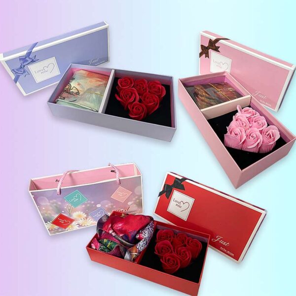 Подаръчна аранжировка сапун с шал, подаръчна кутия и чанта