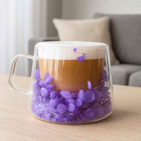 Термо стъклена чаша с хортензия в центъра, лилава – 180 мл