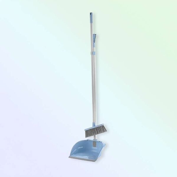 Комплект четка с лопатка сгъваем Titiz