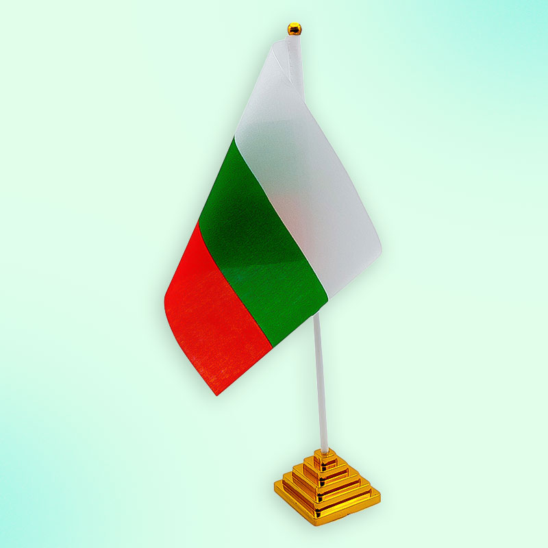 Българско знаме за маса, 32 х 20 х 14 см